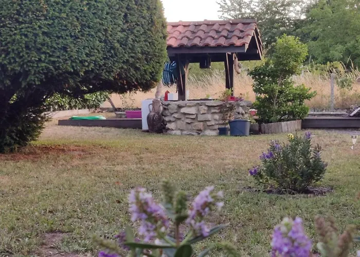 D'hote Minutes Away From Bordeaux Centre ベッド・アンド・ブレックファスト ブランクフォール